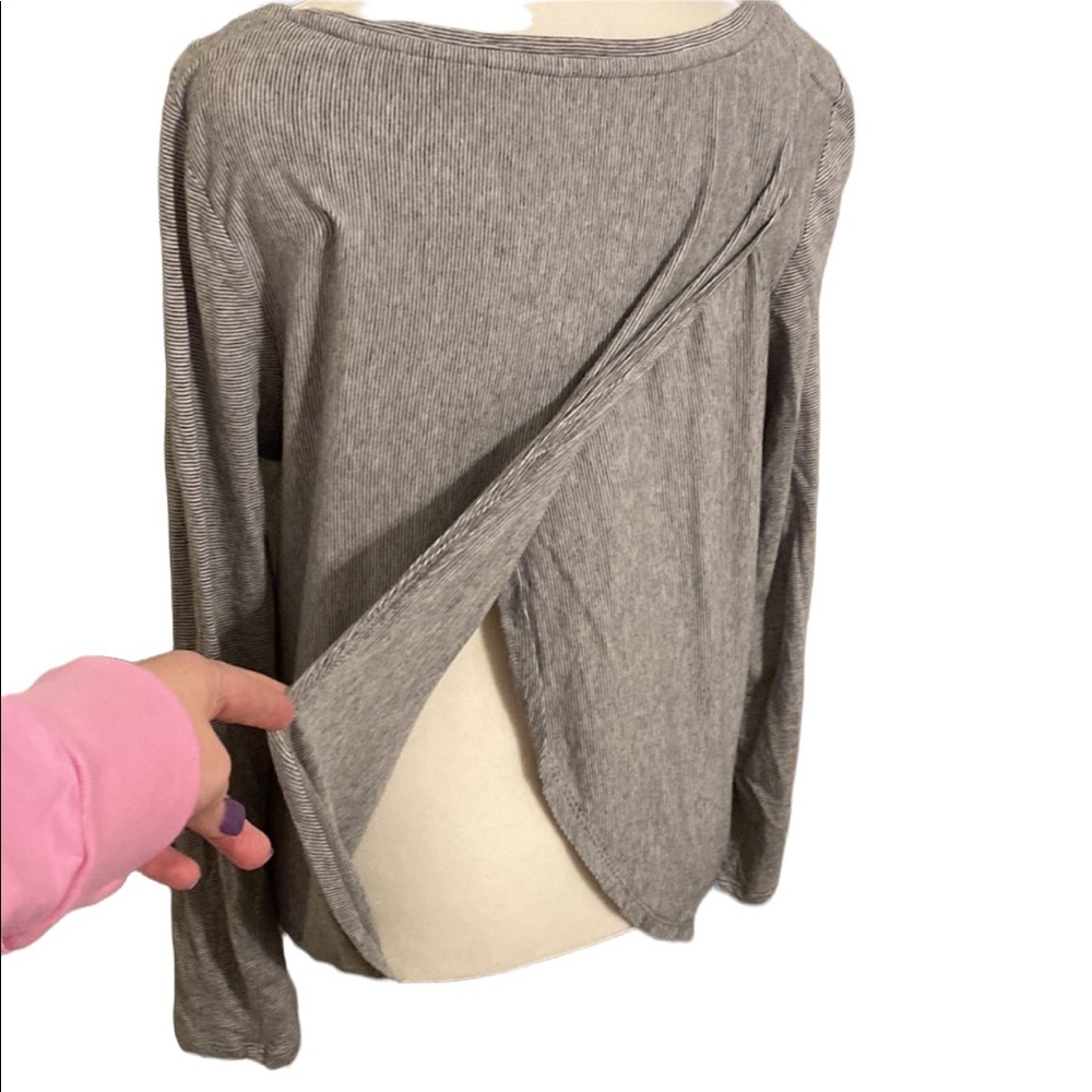 CALVIN KLEIN Performance quick dry open split back - Picture 4 of 7